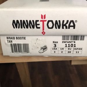 Minnetonka booties